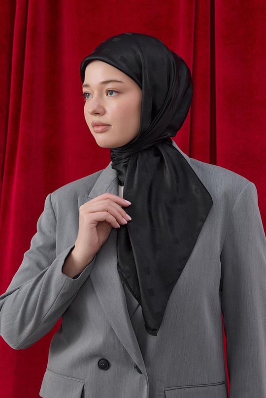 İpeksi Jakar Eşarp Siyah (Desen 2) 